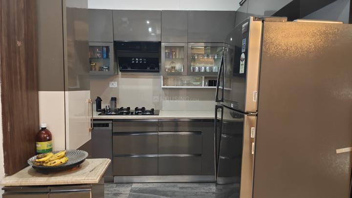 Paras Dews Main Image 1