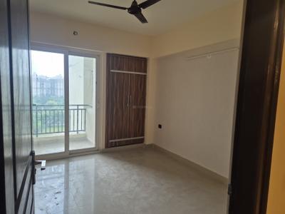 Bedroom Image of 1400 Sq.ft 3 BHK Apartment / Flat for rent in Sethi Max Royal, Sector 76 Noida for Rs. 33500