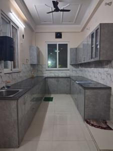 Kitchen Image of 1600 Sq.ft 2 BHK Builder Floor for rent in Eldeco Udyan Suraksha Enclave, South City Lucknow for Rs. 15000