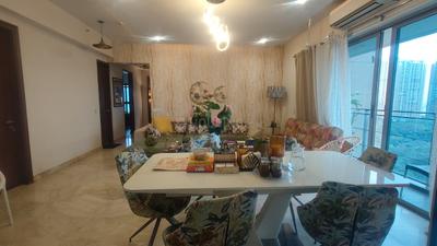 Hall Image of 1700 Sq.ft 3 BHK Apartment / Flat for sale in Amanora Gateway Towers, Hadapsar Pune for Rs. 30500000