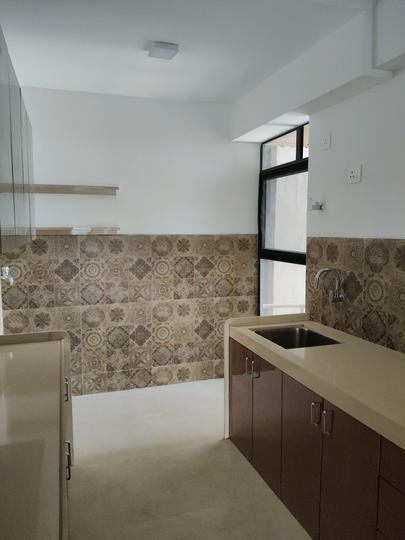 Hiranandani Castle Rock Main Image 1