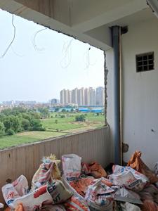 Bedroom Two Image of 1050 Sq.ft 2 BHK Apartment / Flat for sale in Sector 101 Noida for Rs. 4500003