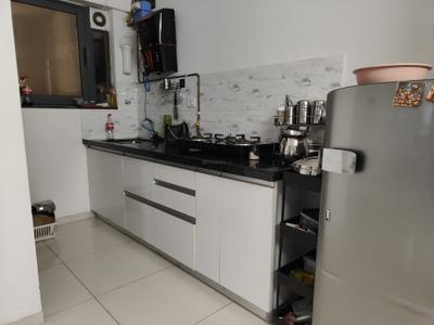 Kitchen Image of 920 Sq.ft 2 BHK Apartment / Flat for sale in Amanora Gold Towers, Hadapsar Pune for Rs. 11500000