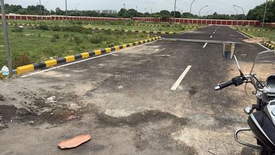 Image of 916 Sq.ft Residential Plot / Land for sale in Mannivakkam, Chennai for Rs. 5679000