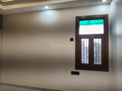 Bedroom Image of 900 Sq.ft 3 BHK Builder Floor for rent in Nawada New Delhi for Rs. 25000