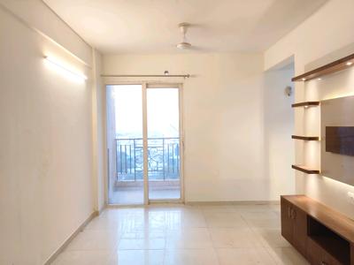Living Room Image of 700 Sq.ft 2 BHK Apartment / Flat for sale in Signature Global The Millennia, Sector 37C Gurgaon for Rs. 6850000