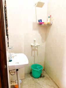 Bathroom Image of Noida comfort PG for Boys in Sector 102, Noida