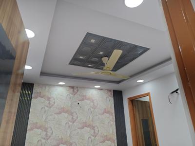 Bedroom Image of 550 Sq.ft 2 BHK Builder Floor for sale in Govindpuri New Delhi for Rs. 4000000
