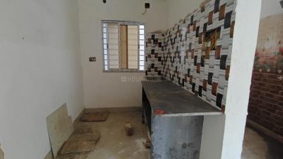 Kitchen Image of 450 Sq.ft 1 BHK Apartment / Flat for rent in Keshtopur Kolkata for Rs. 8000
