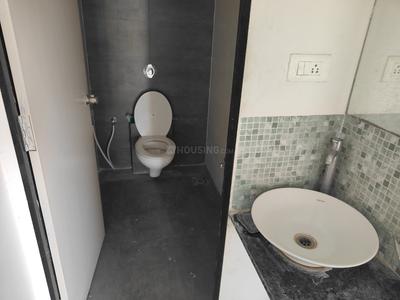 Bathroom Image of 2250 Sq.ft 3 BHK Apartment / Flat for rent in Chhani Vadodara for Rs. 23500