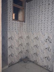 Common Bathroom Image of 1050 Sq.ft 2 BHK Apartment / Flat for sale in Sector 101 Noida for Rs. 4200000