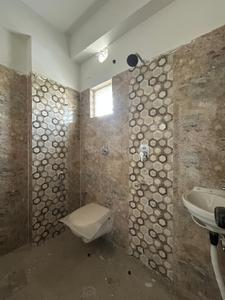 Image of 734 Sq.ft 2 BHK Apartment / Flat for sale in Chinar Park, Kolkata for Rs. 4200000