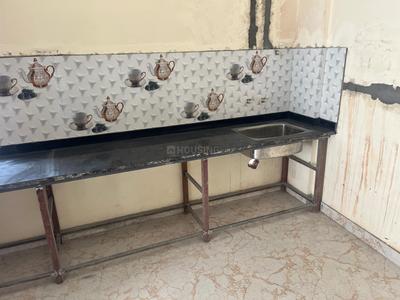 Kitchen Image of 650 Sq.ft 1 BHK Builder Floor for rent in Kishanpur Dehradun for Rs. 18000