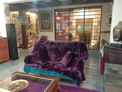 Hall Image of 10000 Sq.ft 4 BHK Independent House for sale in Kolazhy Thrissur for Rs. 70000000