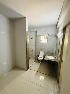 Bathroom Image of 2304 Sq.ft 3 BHK Villa for sale in Goyal Floris, Shela Ahmedabad for Rs. 35000000