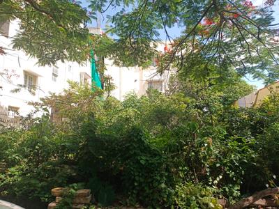 Image of 2400 Sq.ft Residential Plot / Land for sale in HSR Layout, Bengaluru for Rs. 100000000