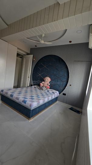 3 BHK Flat for rent in Colaba, Mumbai - 1130 Sqft