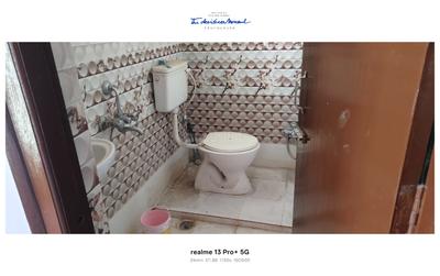 Bathroom Image of 1300 Sq.ft 3 BHK Apartment / Flat for rent in Rukanpura Patna for Rs. 16500