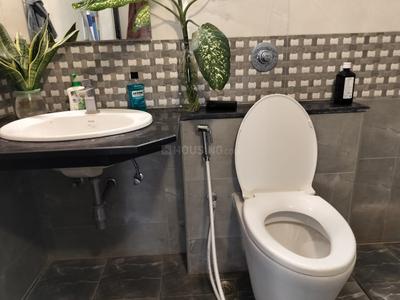 Bathroom Image of 1600 Sq.ft 3 BHK Apartment / Flat for rent in Puravankara Sunflower, Binnipete Bengaluru for Rs. 55000
