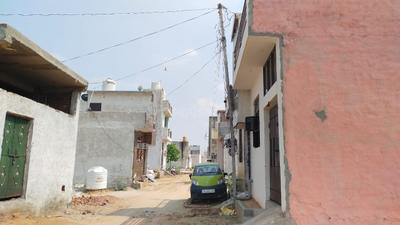 Image of 675 Sq.ft Residential Plot / Land for sale in Shanti Kunj, Gurgaon for Rs. 2235000
