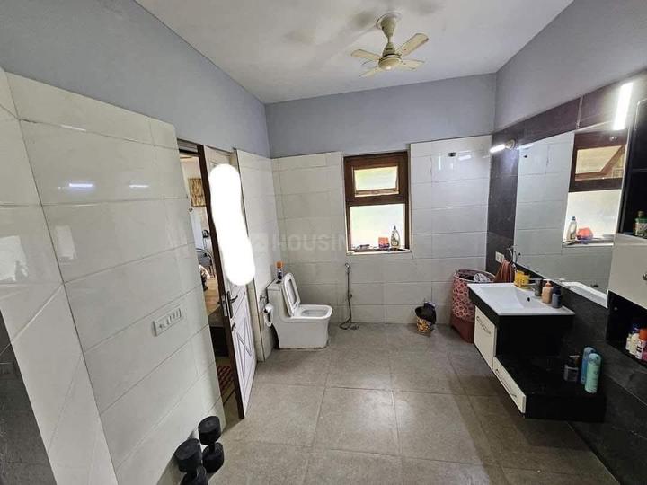Block E, Sainik Farm Bathroom 1