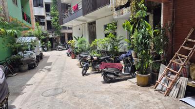 Image of 900 Sq.ft 2 BHK Builder Floor for sale in Ganesh Nagar, New Delhi for Rs. 7000000