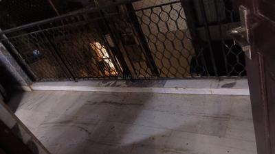 Balcony Image of 1250 Sq.ft 2 BHK Builder Floor for rent in East Of Kailash New Delhi for Rs. 45000