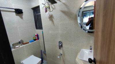 Bathroom Image of 574 Sq.ft 1 BHK Apartment / Flat for sale in Oxford Navrang Oasis, Goregaon West Mumbai for Rs. 13000000