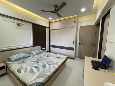 Bedroom Image of 925 Sq.ft 2 BHK Apartment / Flat for sale in Gini Viviana, Balewadi Pune for Rs. 11500000