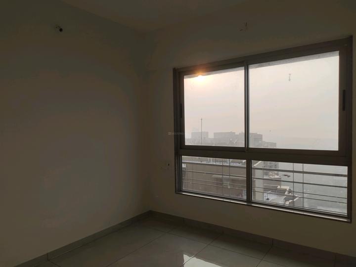 Gurukrupa Marina Enclave Wings Q And R With Kindergarten Phase IV Main Image 1