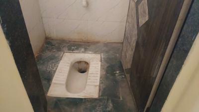 Bathroom Image of 650 Sq.ft 1 BHK Apartment / Flat for rent in Wakad Pune for Rs. 15000
