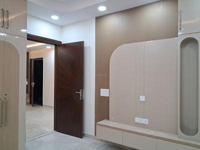 Bedroom Image of 2000 Sq.ft 4 BHK Builder Floor for sale in Paschim Vihar New Delhi for Rs. 43000000