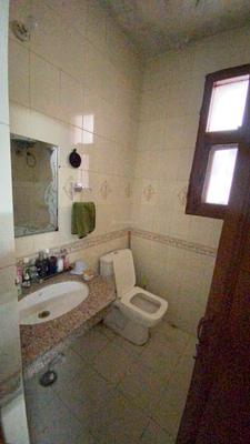 Penta Homes Bathroom One 4