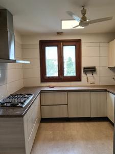 Kitchen Image of 3000 Sq.ft 3 BHK Builder Floor for sale in Defence Colony New Delhi for Rs. 95000000