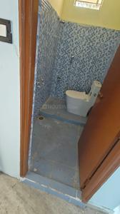 Bathroom Image of 1600 Sq.ft 3 BHK Apartment / Flat for rent in Labbipet Vijayawada for Rs. 22000