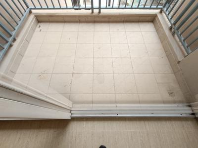 Balcony Image of 1900 Sq.ft 3 BHK Apartment / Flat for rent in Orris Greenopolis, Sector 89 Gurgaon for Rs. 33000