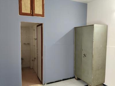 Bedroom Image of 1400 Sq.ft 3 BHK Villa for rent in Hari Om Bungalow, Chandkheda Ahmedabad for Rs. 24000