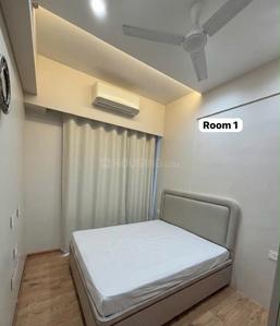 Bedroom Image of 1064 Sq.ft 3 BHK Apartment / Flat for rent in Rustomjee Seasons, Bandra East Mumbai for Rs. 240000