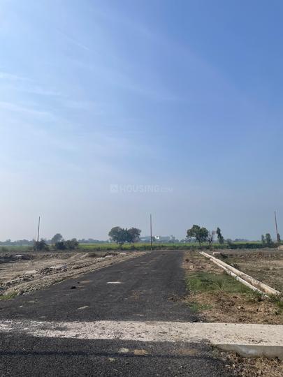 Sector 25 YEIDA Main Image 1