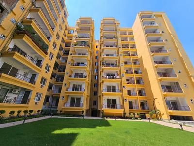 Image of 1630 Sq.ft 3 BHK Apartment / Flat for sale in Vrindavan Yojana, Lucknow for Rs. 10106000