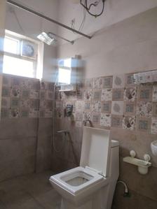 Bathroom Image of 2200 Sq.ft 3 BHK Apartment / Flat for rent in Saritha Elan, Marathahalli Bengaluru for Rs. 70000