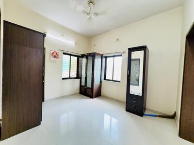 Bedroom Image of 1350 Sq.ft 1.5 BHK Independent House for rent in Satellite Ahmedabad for Rs. 25500