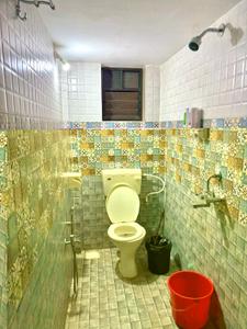 Bathroom Image of 350 Sq.ft 1 BHK Apartment / Flat for rent in Bardez Goa for Rs. 24000