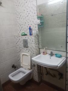 Bathroom Image of 900 Sq.ft 2 BHK Builder Floor for sale in Mansarover Garden New Delhi for Rs. 8500000