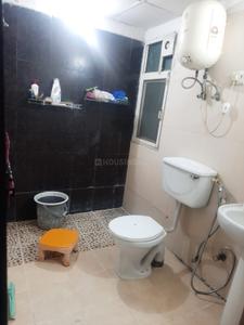 Bathroom Image of 1220 Sq.ft 2 BHK Apartment / Flat for sale in Mahagun Mascot, Crossings Republik Ghaziabad for Rs. 7800000