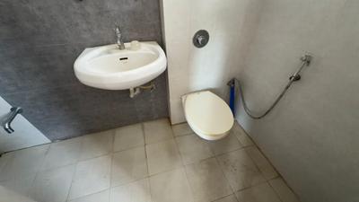 Image of 1215 Sq.ft 2 BHK Apartment / Flat for rent in Samved Alpine Heights, Navrangpura, Ahmedabad for Rs. 33000