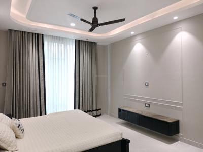 Bedroom Image of 2682 Sq.ft 4 BHK Builder Floor for sale in BPTP Eden Estate, Sector 81 Faridabad for Rs. 34000000