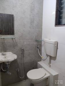 Bathroom Image of 700 Sq.ft 2 BHK Apartment / Flat for rent in S R Constructions Nashik Shree Chintamani Nagar, Panchavati Nashik for Rs. 12000