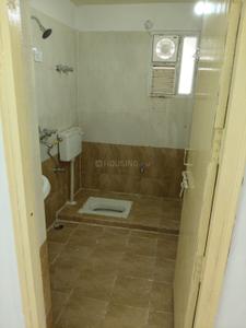 Bathroom Image of 900 Sq.ft 2 BHK Apartment / Flat for rent in LDA Sopan Enclave Phase II, Khadra Lucknow for Rs. 14000