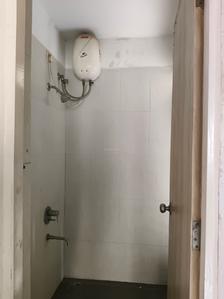 Common Bathroom Image of 495 Sq.ft 1 BHK Apartment / Flat for sale in Lodha Casa Rio, Palava Phase 1 Thane for Rs. 3000000